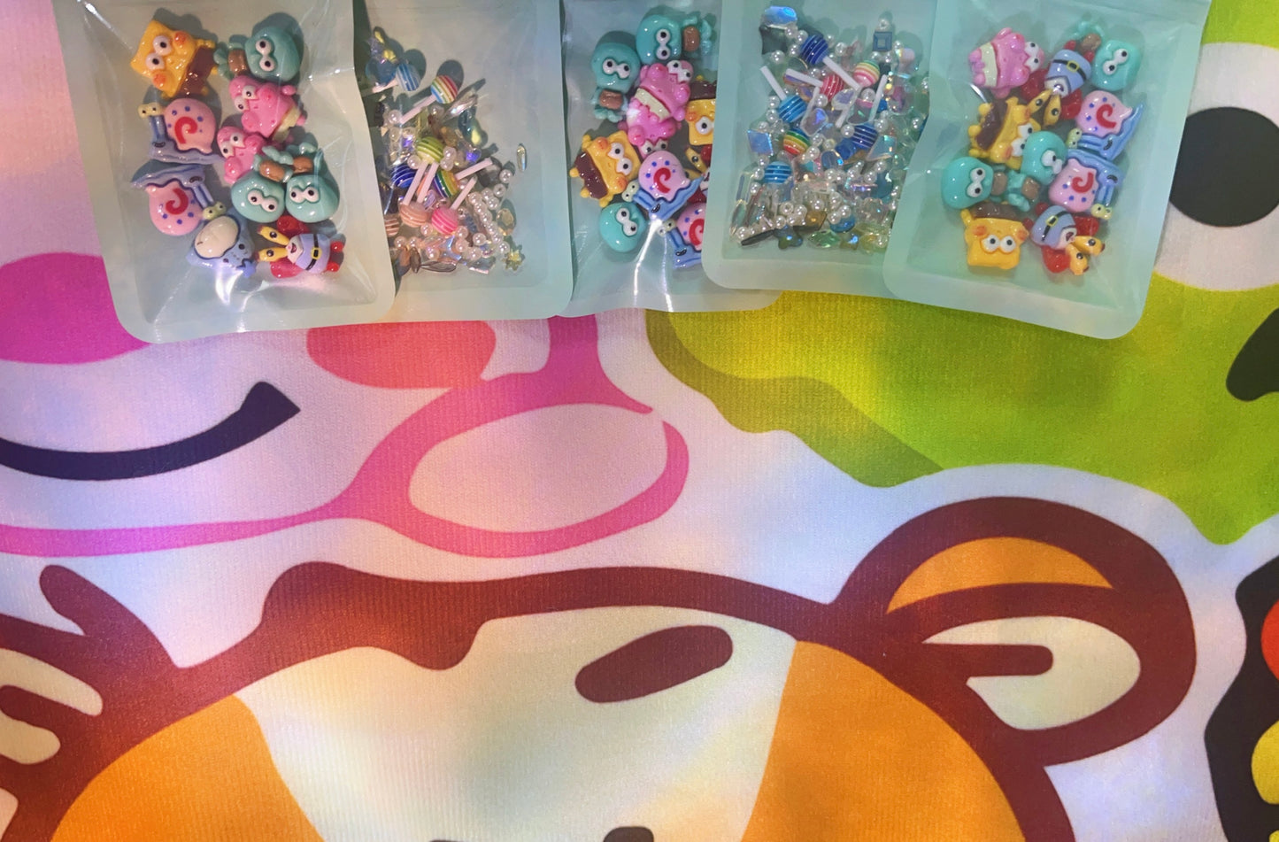 Game in living--DIY Cartoon Charms Wonderland